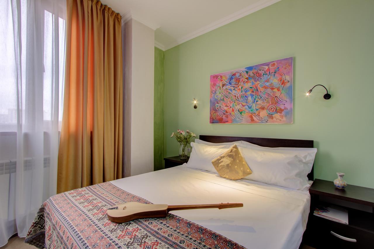 Olive Hotel บิชเคก ภายนอก รูปภาพ