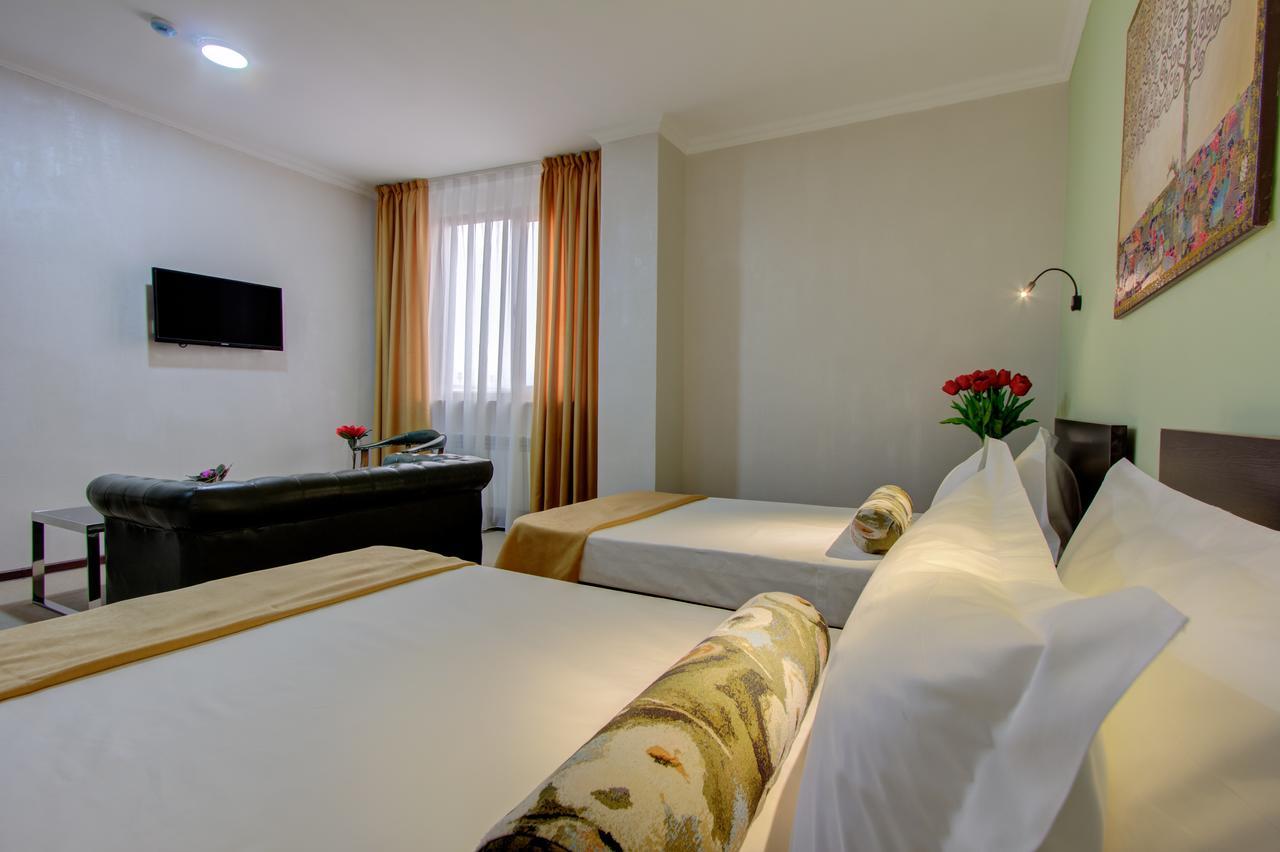 Olive Hotel บิชเคก ภายนอก รูปภาพ