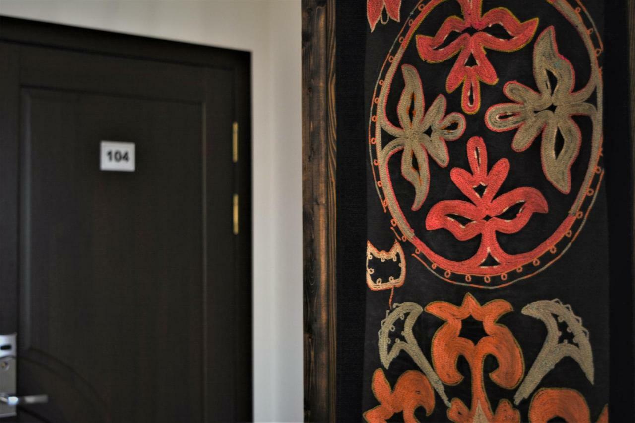 Olive Hotel บิชเคก ภายนอก รูปภาพ