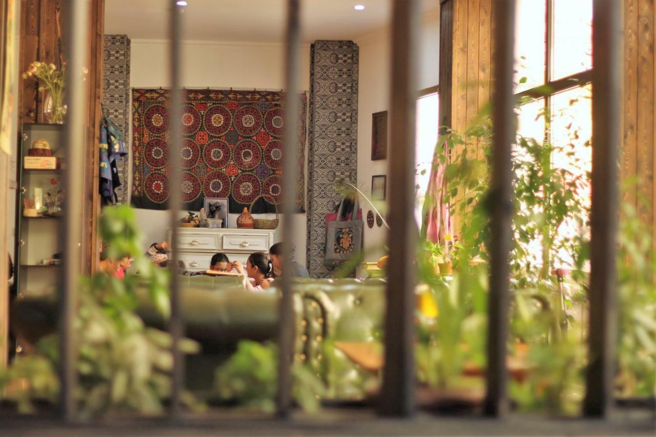 Olive Hotel บิชเคก ภายนอก รูปภาพ